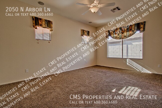 Building Photo - 2050 N Arbor Ln