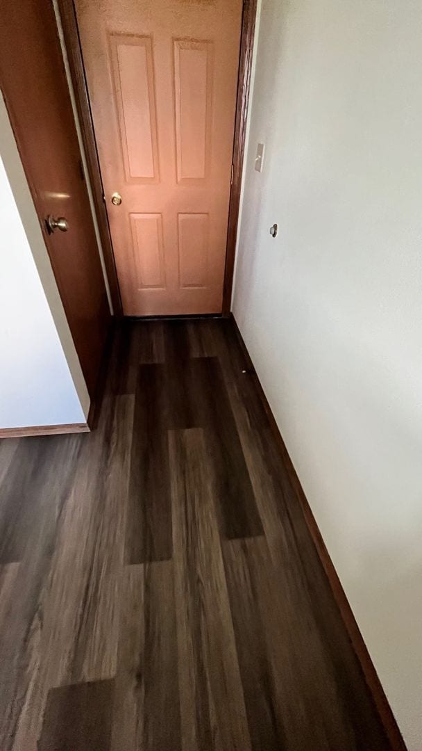 Building Photo - Welcome Home to this charming 2 bedroom, 1 bathroom apartment in Neenah, WI!