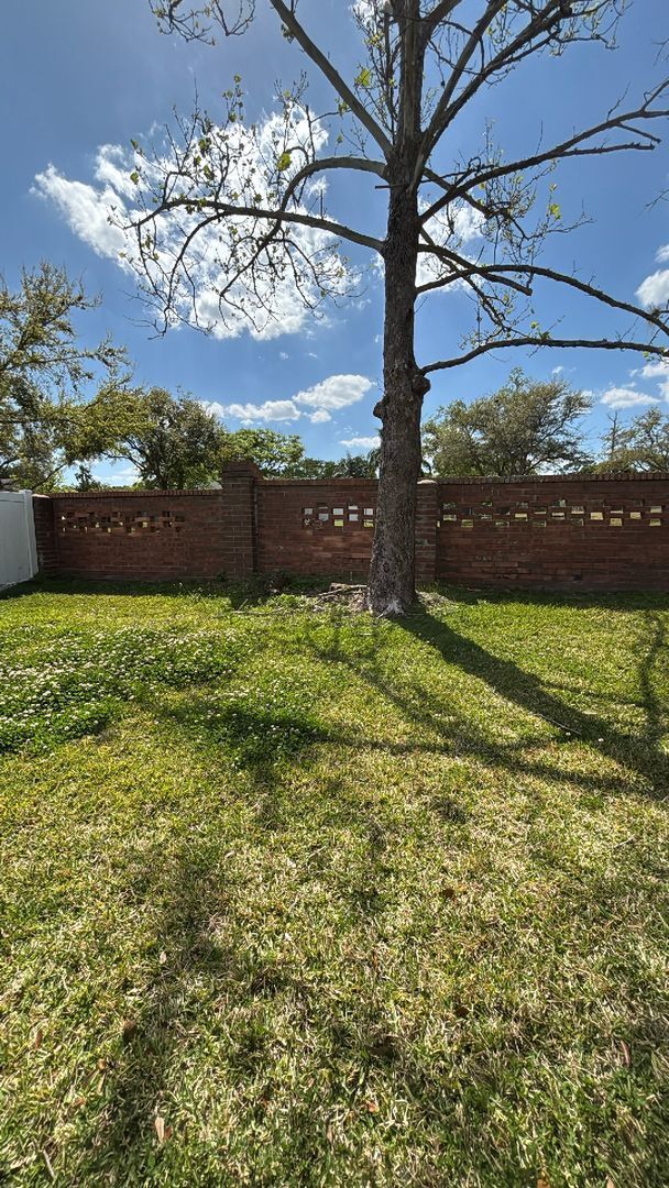 Building Photo - 1019 Brielle Ave