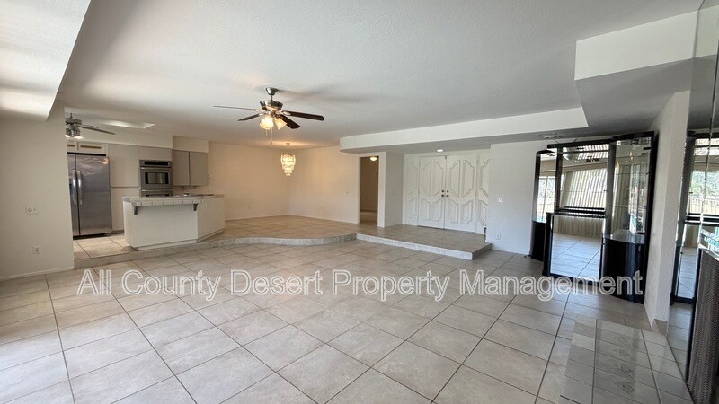 Building Photo - 76955 California Dr