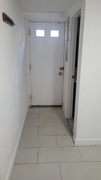 Private lower level entrance - 881 Broadway