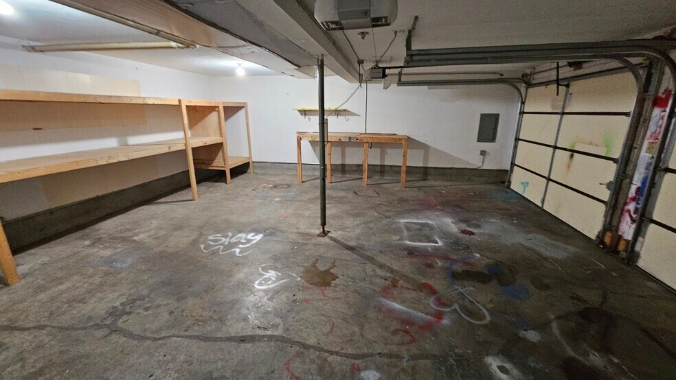 Garage - 9323 Willowwood Way