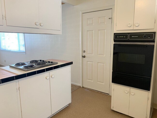 Building Photo - 6798 DP