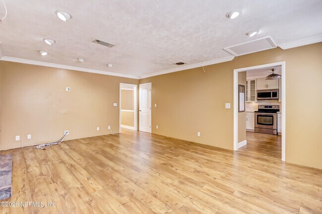 Building Photo - 4328 Savannah Ave