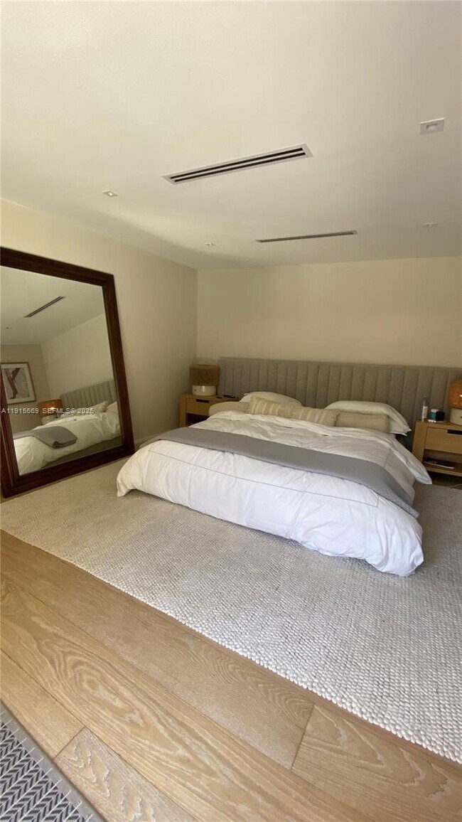 Building Photo - 1277 SW 19th St