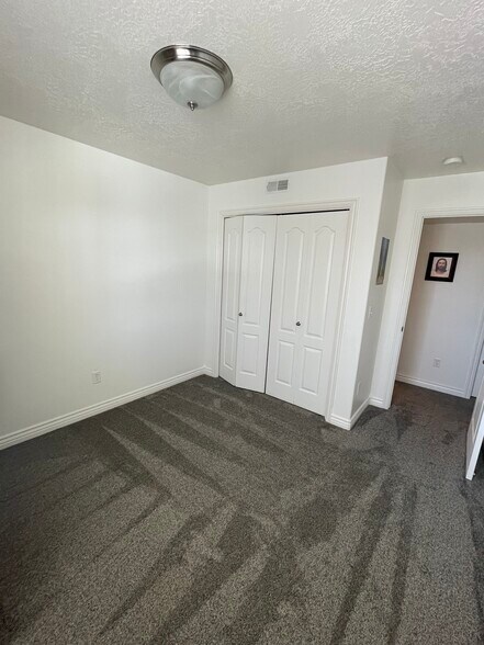 Building Photo - 3932 W Romney Park Dr