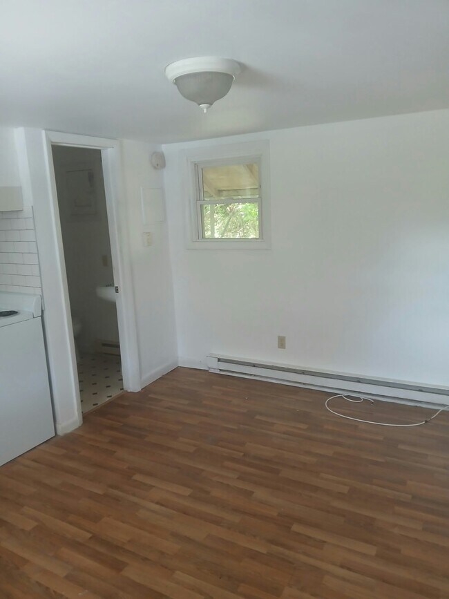 Building Photo - 1261 NY-7
