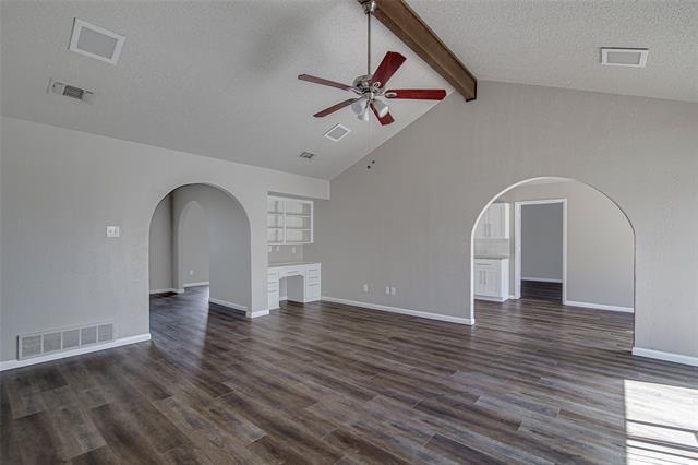 Building Photo - 4801 Winesanker Way