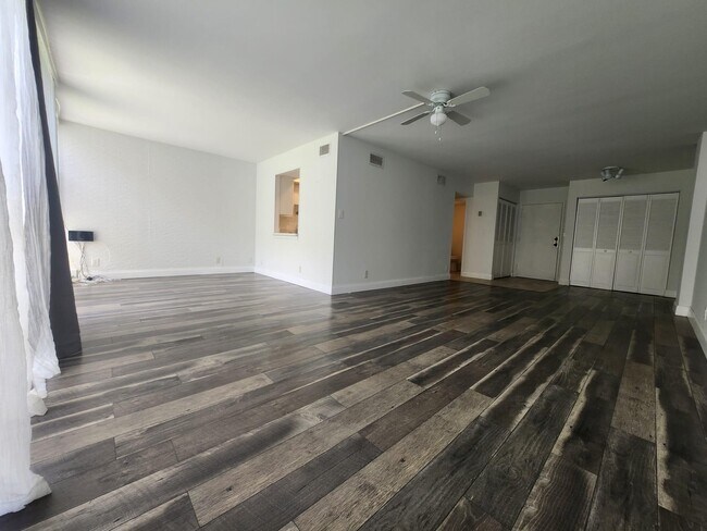 Building Photo - 851 Three Islands Boulevard