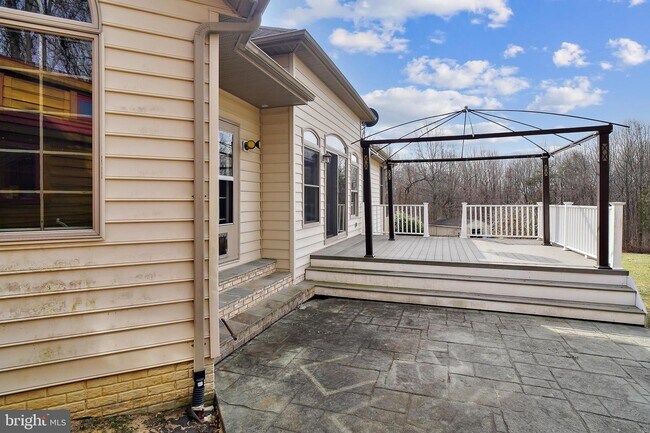 Building Photo - 1930 Long Corner Rd