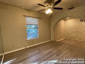 Building Photo - 315 Hillcrest Dr