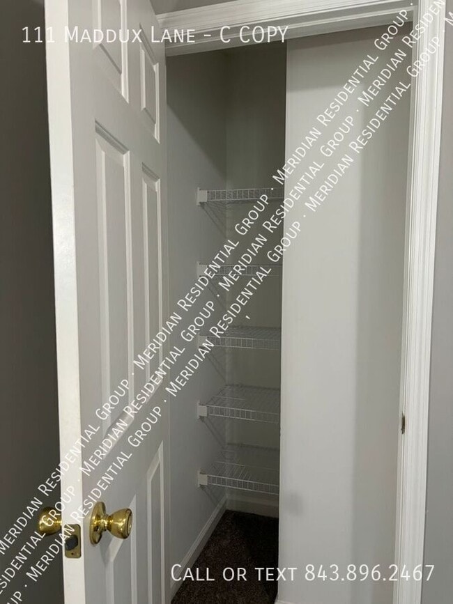 Building Photo - 111 Maddux Ln