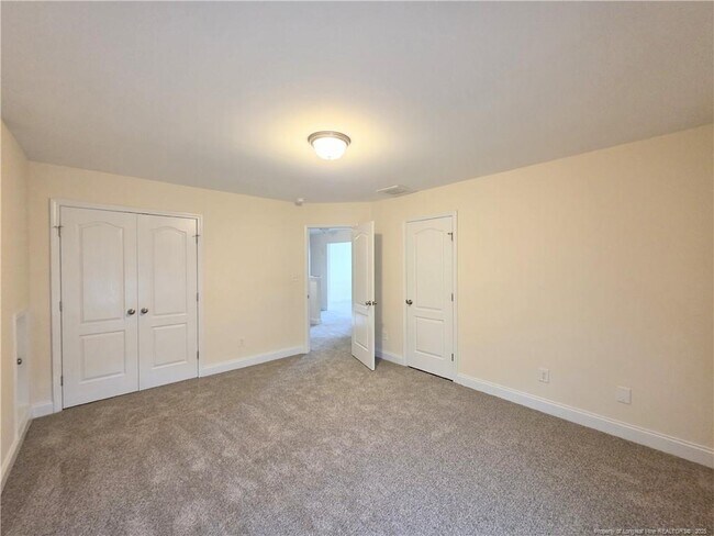 Building Photo - 173 Weston Woods St