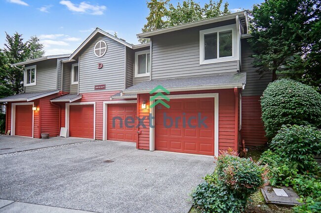 Primary Photo - Beautiful home with 3 beds, 2.5 baths for ...