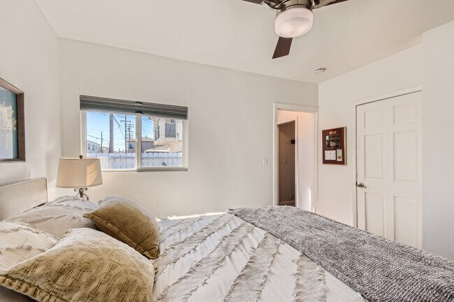 Building Photo - Vintage and Efficient 2 Bedroom Craftsman in North Park