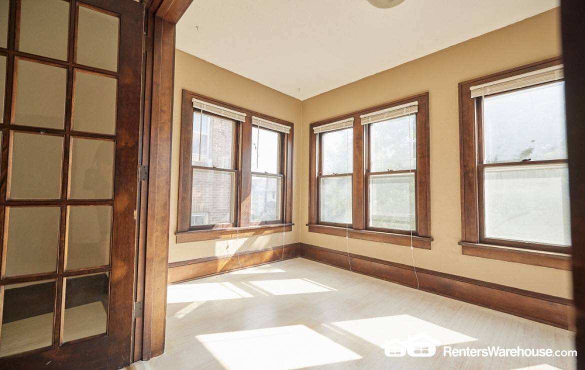 Building Photo - 3434 Girard Ave S