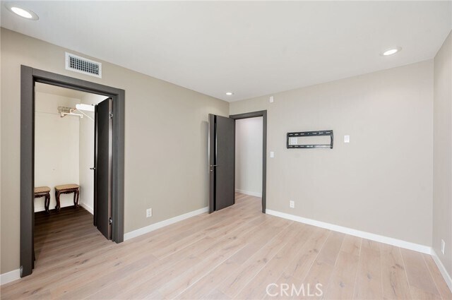 Building Photo - 3331 Oakmont View Dr