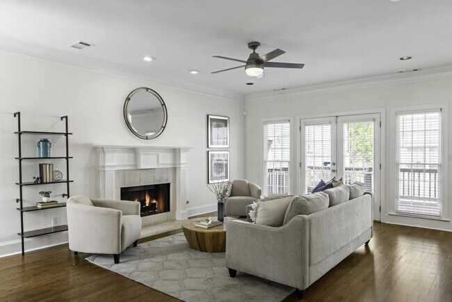 Building Photo - 78 Crumley St SE