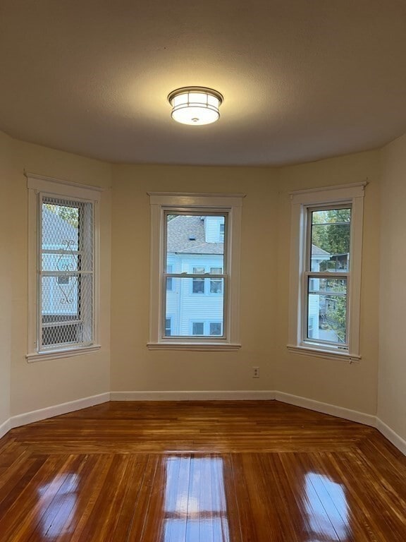 Building Photo - 18 Woolson St