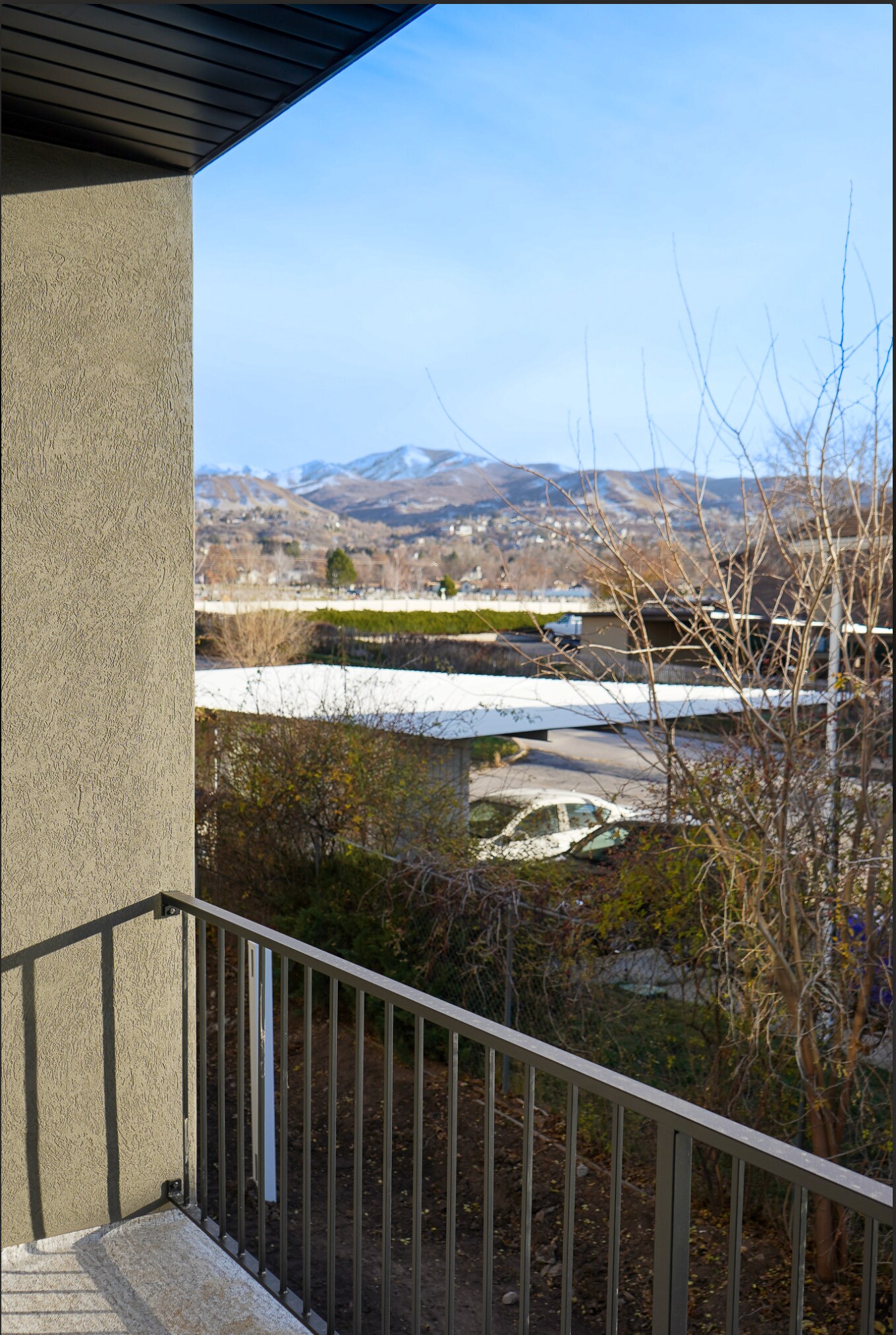 Building Photo - 2061 S Main St