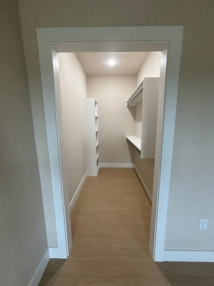 Building Photo - 1291 N Curtis Ct