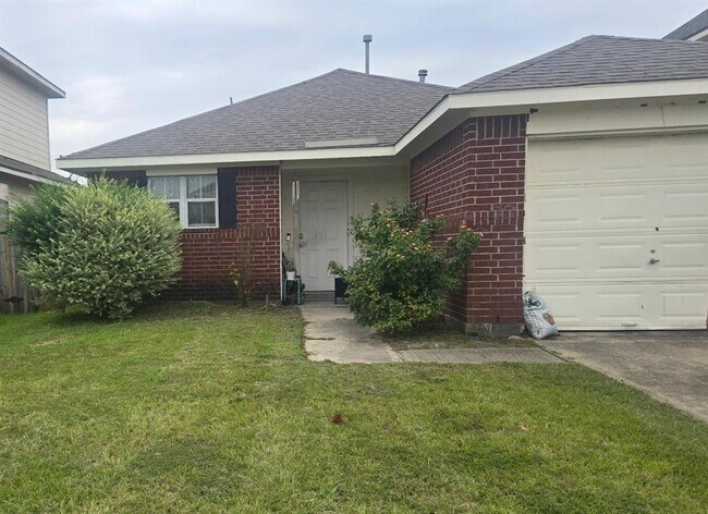 Primary Photo - 21135 Sprouse Cir