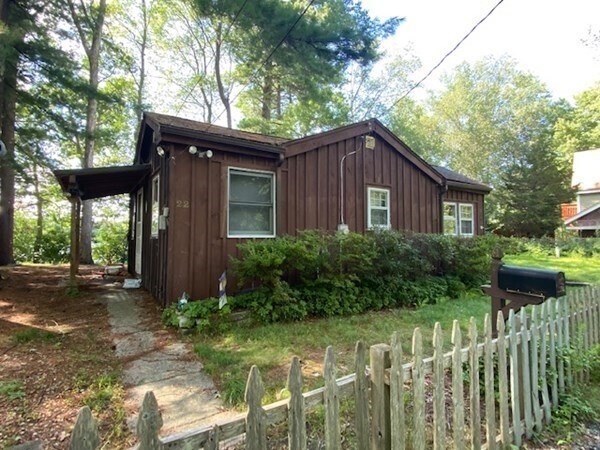Building Photo - 22 Saumur Ln