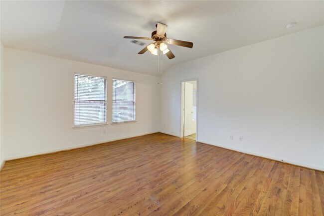 Building Photo - 46 Drifting Shadows Cir