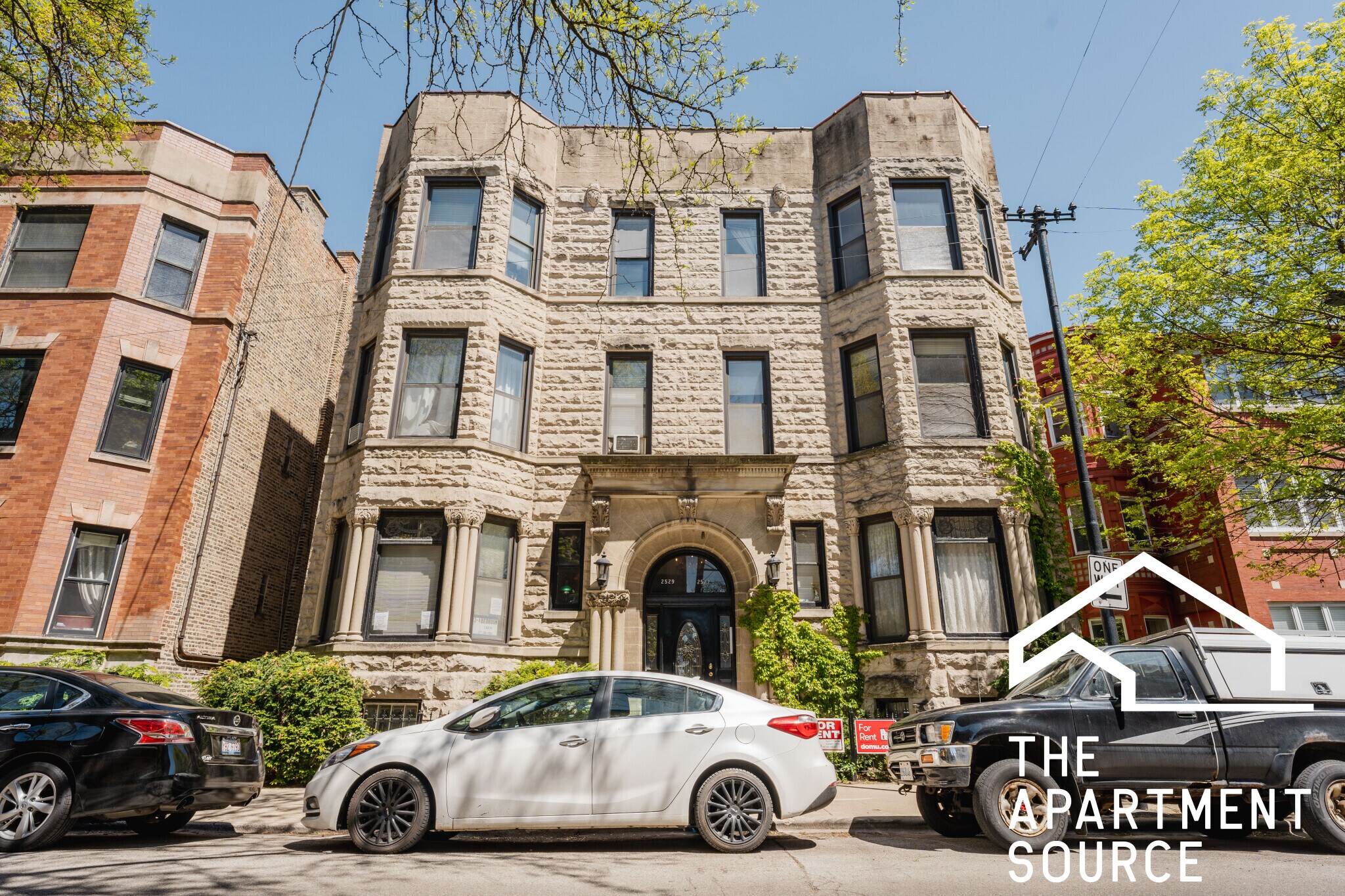 Building Photo - 2527 N Orchard St