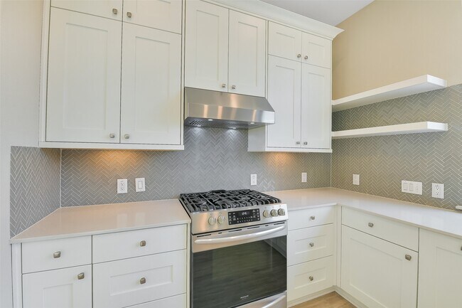 Building Photo - 1439 Northwood Blf Ln