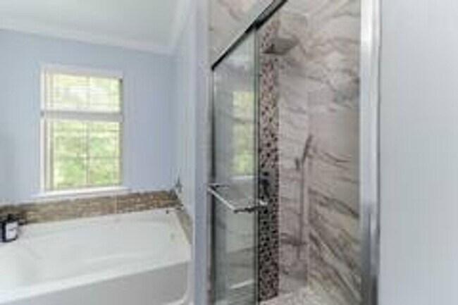 Building Photo - Charming 3BR Townhome in Lilburn