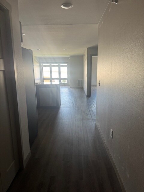 Building Photo - Island City Properties