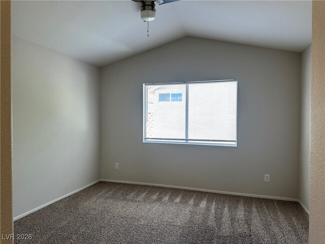 Building Photo - 2427 Cliffwood Dr