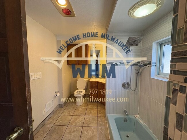 Building Photo - 1631 E Belleview Pl