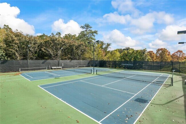 Building Photo - 3910 Dalwood Dr