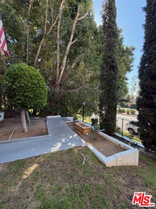 Building Photo - 1407 Alvarado Terrace