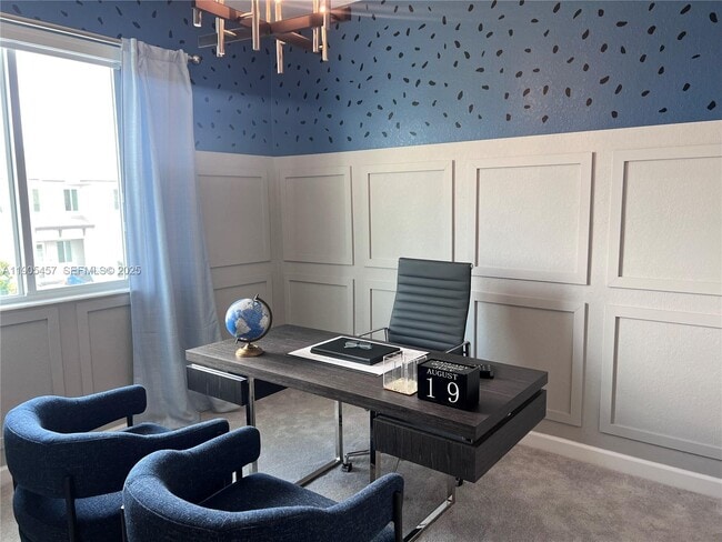 Building Photo - 640 SE 14th St