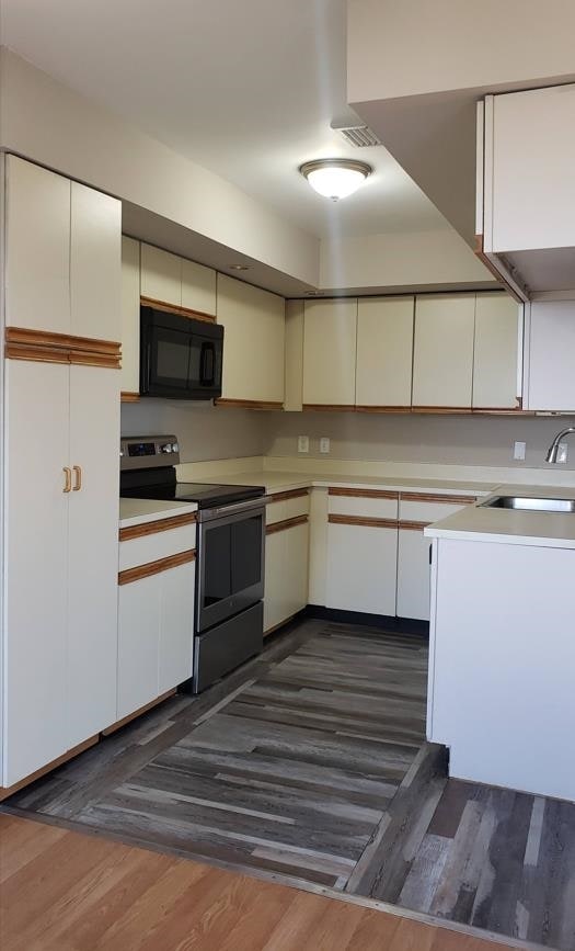 Building Photo - 47 BERGEN Blvd