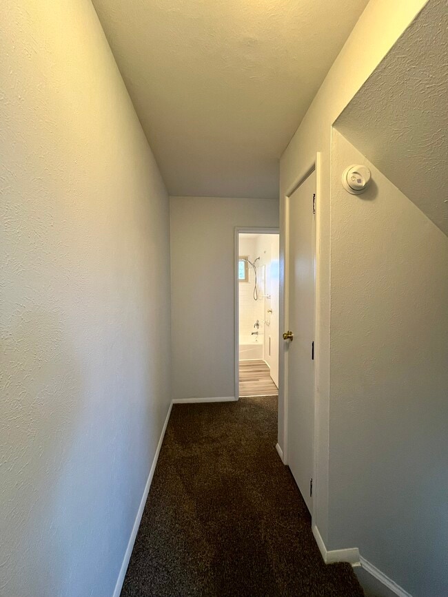 Building Photo - 767 N Macomb St