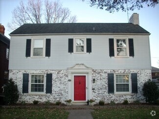 Building Photo - 2219 Saratoga Dr