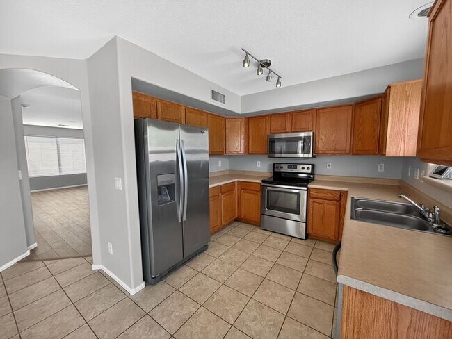 Building Photo - BEAUTIFUL 4 BDRM 2.5 BA HOME IN JOHNSON RANCH WITH GOLF COURSE AND 2 COMMUNITY POOLS