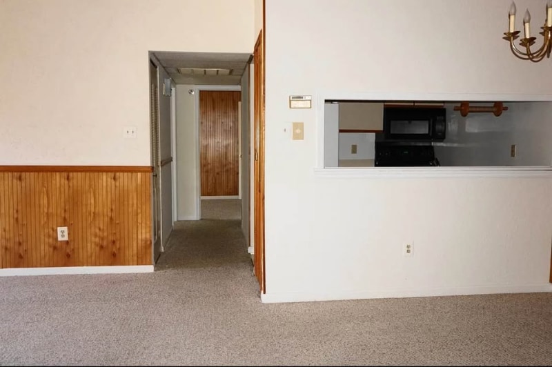 Building Photo - 6 Banyan Wood Ct