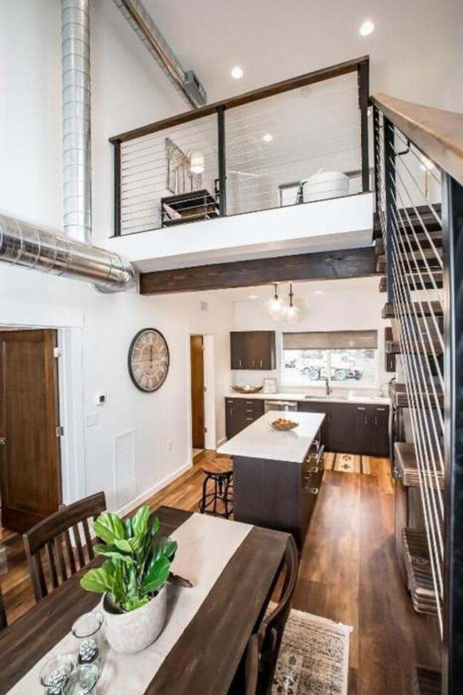 Building Photo - Whitefish Townhome w/ Clubhouse amenities