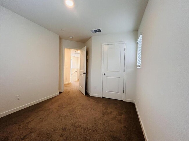 Building Photo - 5312 Molino Cir