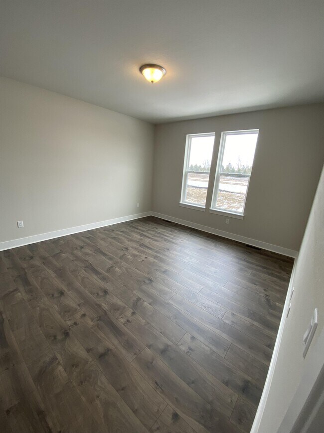 Building Photo - W218N16014 Tiger Lily Dr