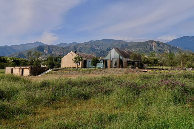 Primary Photo - Dee Dow Ranch