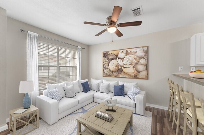 Building Photo - 512 Hollyhock st