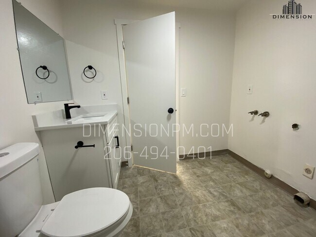 Building Photo - 310 Bedrock Dr