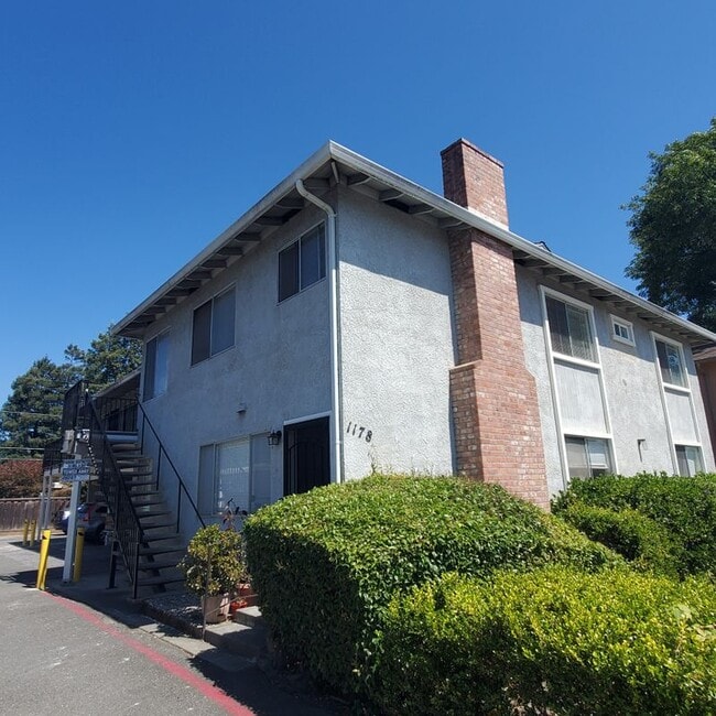 Primary Photo - 1178 Francisco Ave