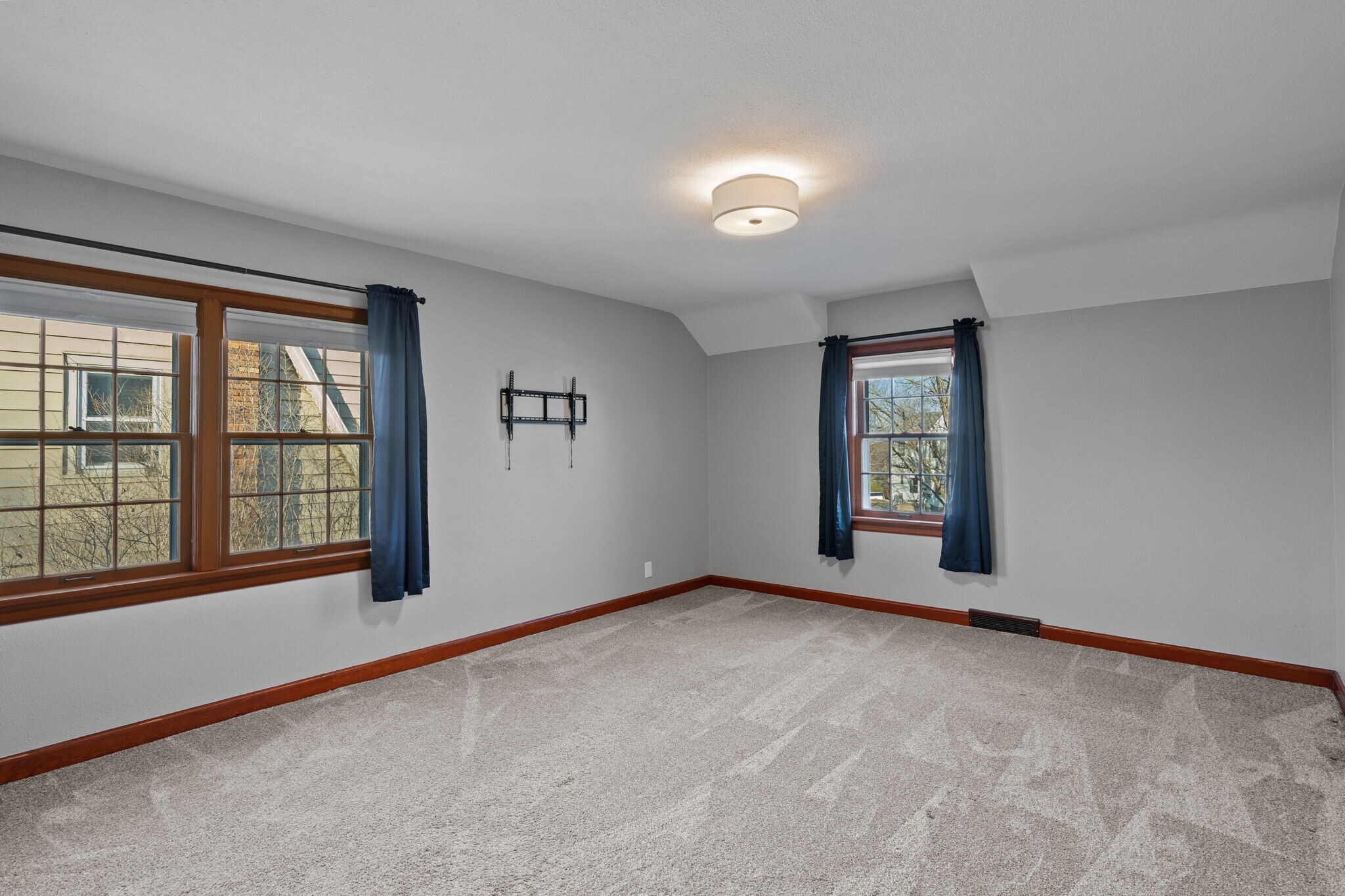 Building Photo - 1109 3rd St NW